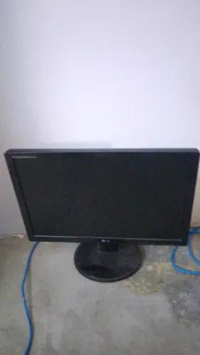 Monitor LMonitor Flatron W1942S - Com Defeito (Não Recebe Energia)