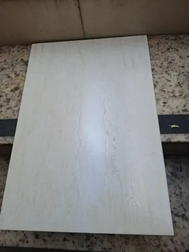 Porcelanato gelo com design de manchas 11u