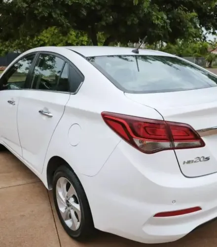 Hyundai HB20S C.style/c.plus1.6 Flex 16V Aut. 4P 2016