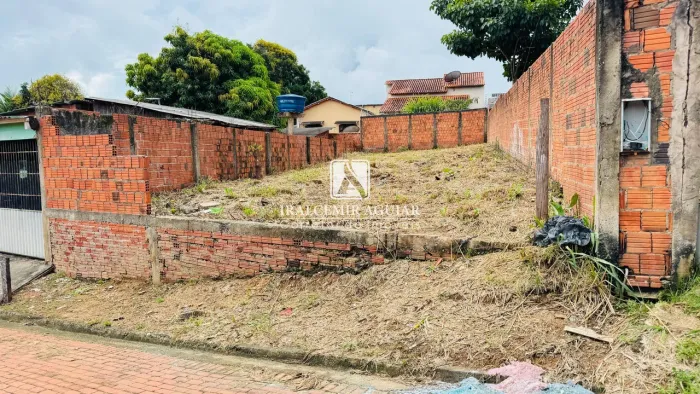 Terrenoà VENDA próximo ao Mercale, Rio Branco - AC.