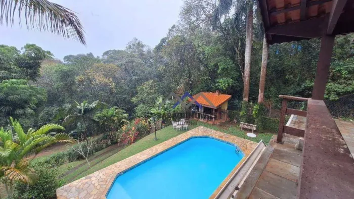 Casa de Veraneio no Champs Privés Golf Club  Campo Limpo Paulista, Interior de São Paulo.