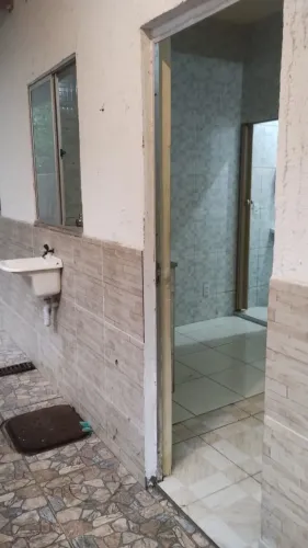 Kitnet em São Cristóvão com luz incluso 