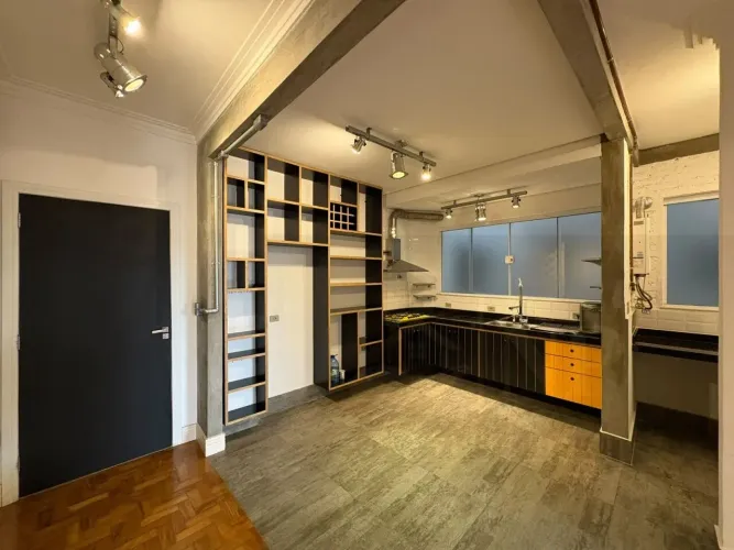 Apartamento Reformado para Locação na Vila Mariana | 105 m², 2 Dormitórios e 1 Suíte