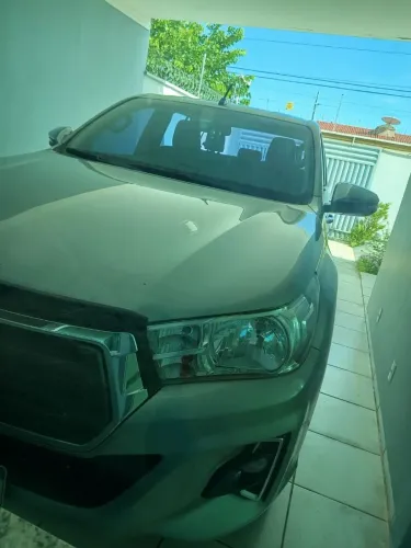Toyota Hilux CD SRV 4X4 2.8 TDI Diesel Aut. 2019