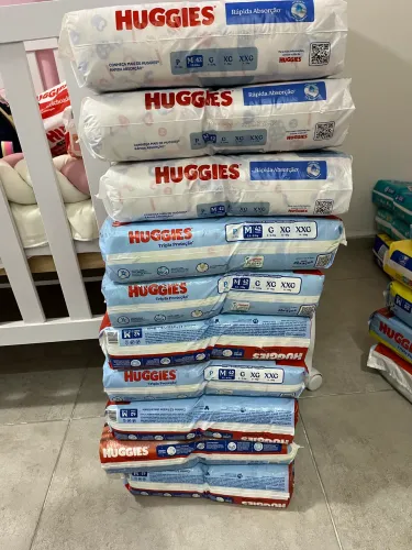 fralda huggies 42 unidades M