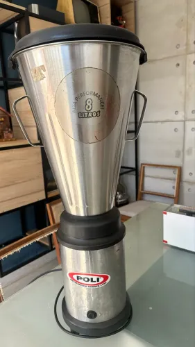 Liquidificador industrial 8L