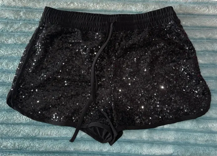 Short Preto de Paetê Love21 Tamanho M -  Perfeito pra Noite 