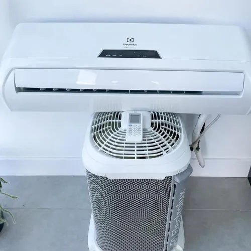 Ar Condicionado Electrolux 12mil btus Frio muito novo