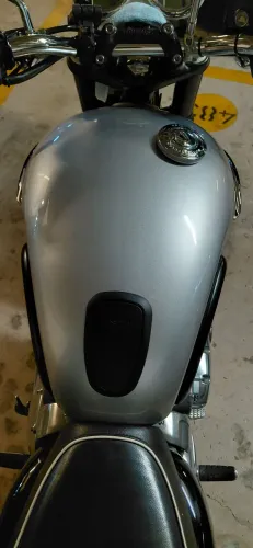 T 120 BONEVILLE 2018