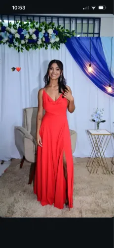 Vende-se vestido vermelho