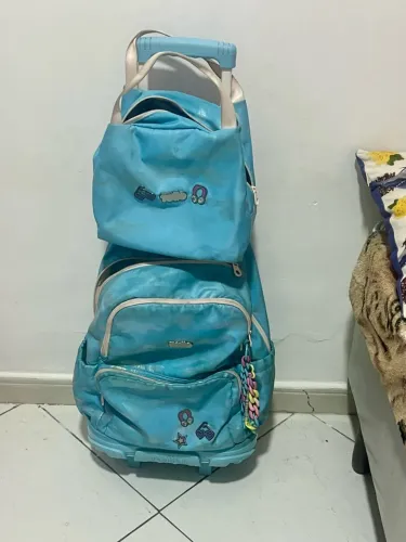 Mochila e lancheira escolar