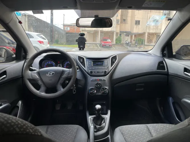 Hyundai HB20 Unique 1.0 Flex 12V Mec. 2019