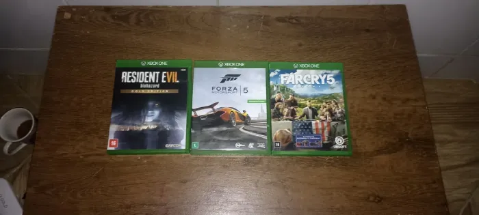 Vende-se 3 jogos de Xbox one urgente 170