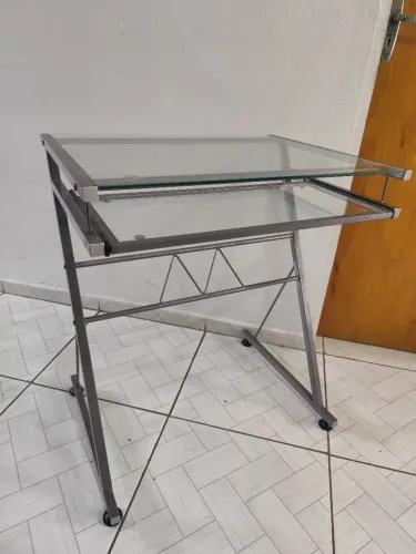 Escrivaninha para estudo de Vidro Temperado com Gaveta para Teclado e Acessórios 