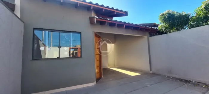 CASA NOVA COM 03 QUARTOS SENDO 01 DELAS SUÍTE
