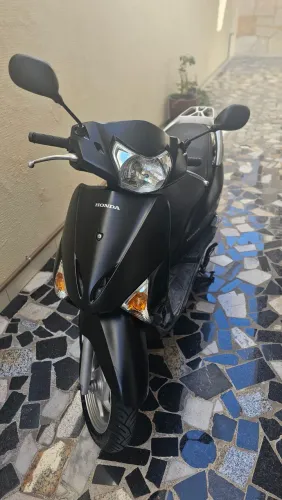 Honda lead 2014 - Preta 