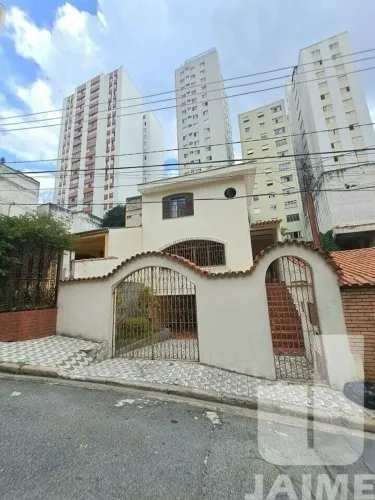 Excelente casa em Perdizes 3 dormitorios sendo 1 suite sala 5 banheiros garagem para 4 car