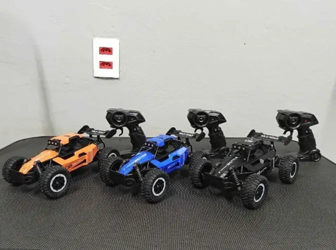 Carrinho Controle Remoto Trilha Recarregável Jeep Off-road