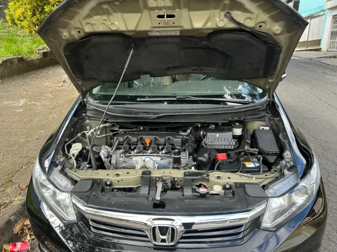 Honda Civic Sedan LXR 2.0 Flexone 16V Aut. 4P 2014