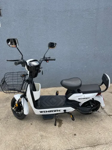 Bicicleta Elétrica WEHAWK branca 