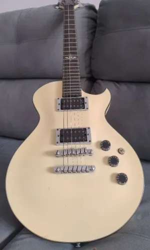 Guitarra Ibanes