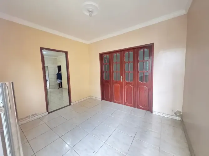 CASA PARA ALUGAR PEDREIRA - R$ 1.800,00