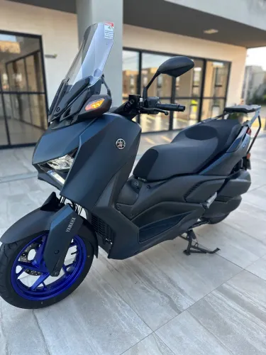 XMAX YAMAHA 250 COMPLETA