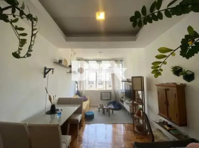 Apartamento : Padrão / Residencial / Humaitá