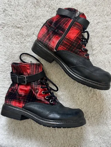 bota cravo e canela nova 37