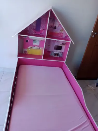 Cama de Casinha Rosa | Vende-se