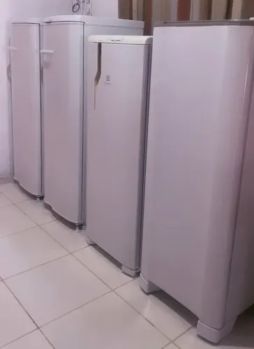 Geladeiras disponíveis, revisadas, forneço garantia. Valor a partir de 650,00