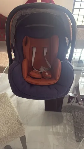 Vendo Carrinho de bebê conforto 3 em 1