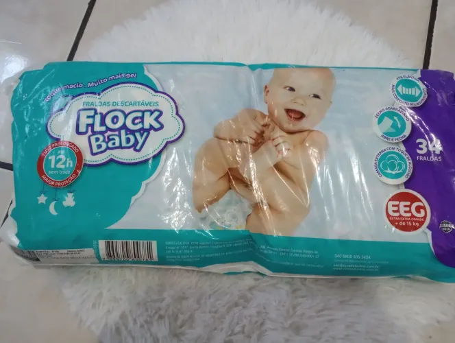 Fralda infantil Flick Baby EEG com 34 unidades nova