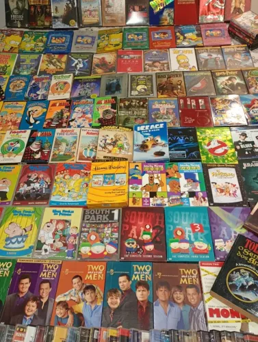 ITENS DE COLECIONADOR (BEM CUIDADOS) DVD, BOX, VHS, LIVROS, ETC