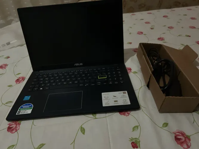 Nootbook Asus E510