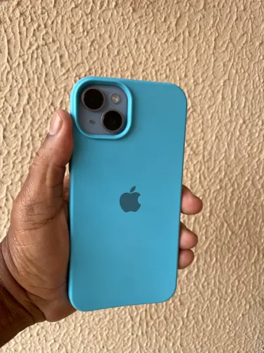 Vendo iPhone 14plus de 128G com80%de bateria todo original trincado na traseira