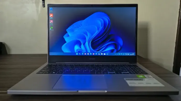 Notebook Samsung - I5 10ª Gen - 16GB DDR4 - SSD 480GB Kingston - Nvidia MX 110 2GB
