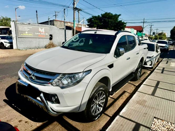 Imagem de Mitsubishi L200 Triton Sport HPE-S 2.4 CD Dies. AUT 2020