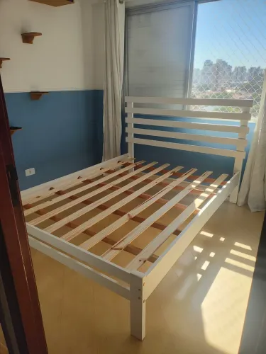 Cama de casal madeira maciça modelo Rebeca