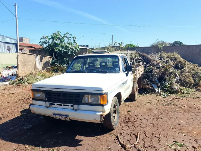 Retirada de massa verde entulhos em geral