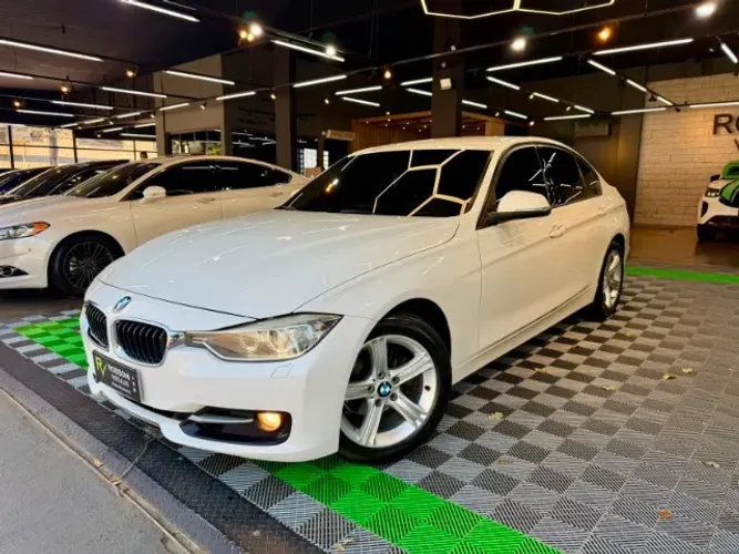 BMW 320I A 2.0 Turbo/activeflex 16V 184cv 4P 2015