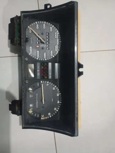 Painel de instrumentos com conta giros rpm gol quadrado Santana