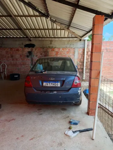 Ford Fiesta Sedan 1.0 8V Flex 4P 2008