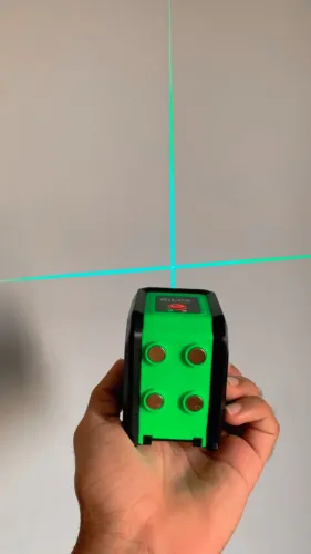 Nível a Laser 2 Linhas C/ Ímã NOVO