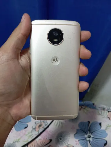 Vendo Motorola moto G5S, 32Gb tenho a caixa dele