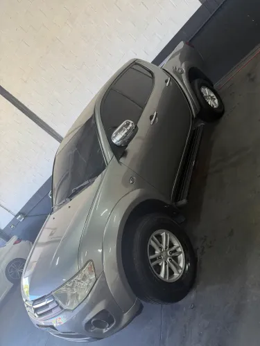 Mitsubishi L200 Triton HPE 3.2 CD TB Int.diesel AUT 2015