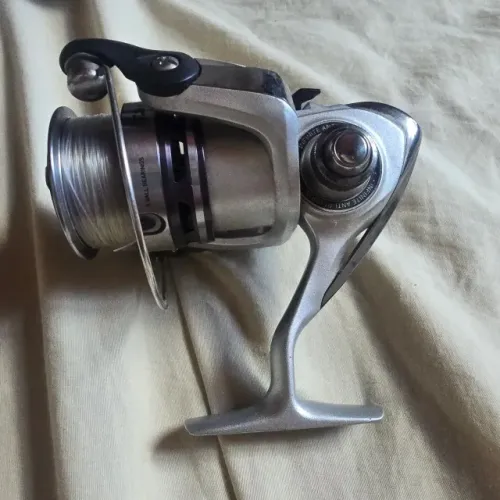 Molinete Daiwa Laguna 3000-5b SEMI NOVO