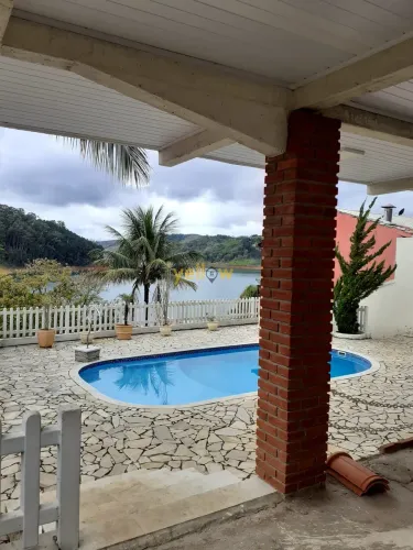 Casa em Condomínio Fechado em Porto Alpina - Igaratá