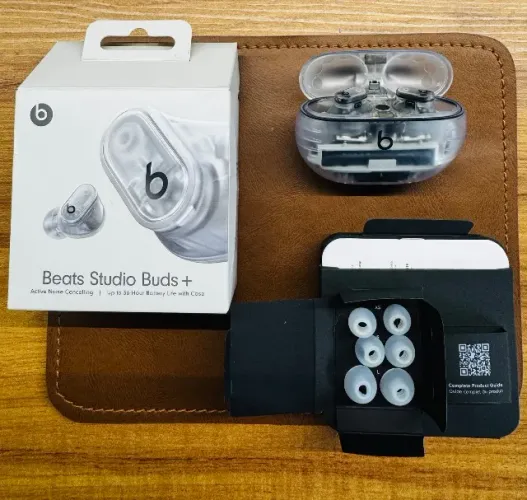 Fone de ouvido Beats Studio Buds +