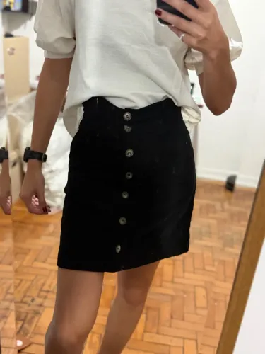 Saia preta tamanho P